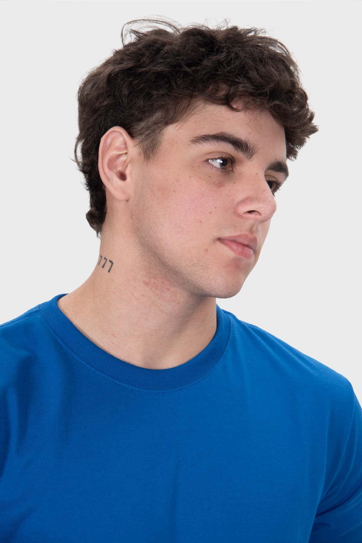 Camiseta Casual Essencial Básica - Azul Royal - Imagem 5