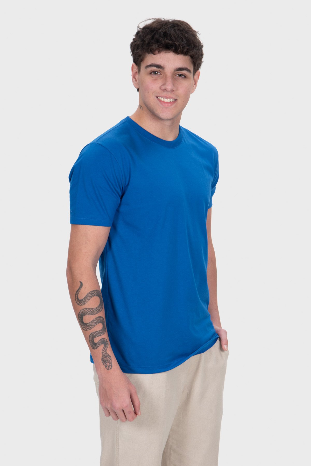 Camiseta Casual Essencial Básica - Azul Royal - Imagem 6