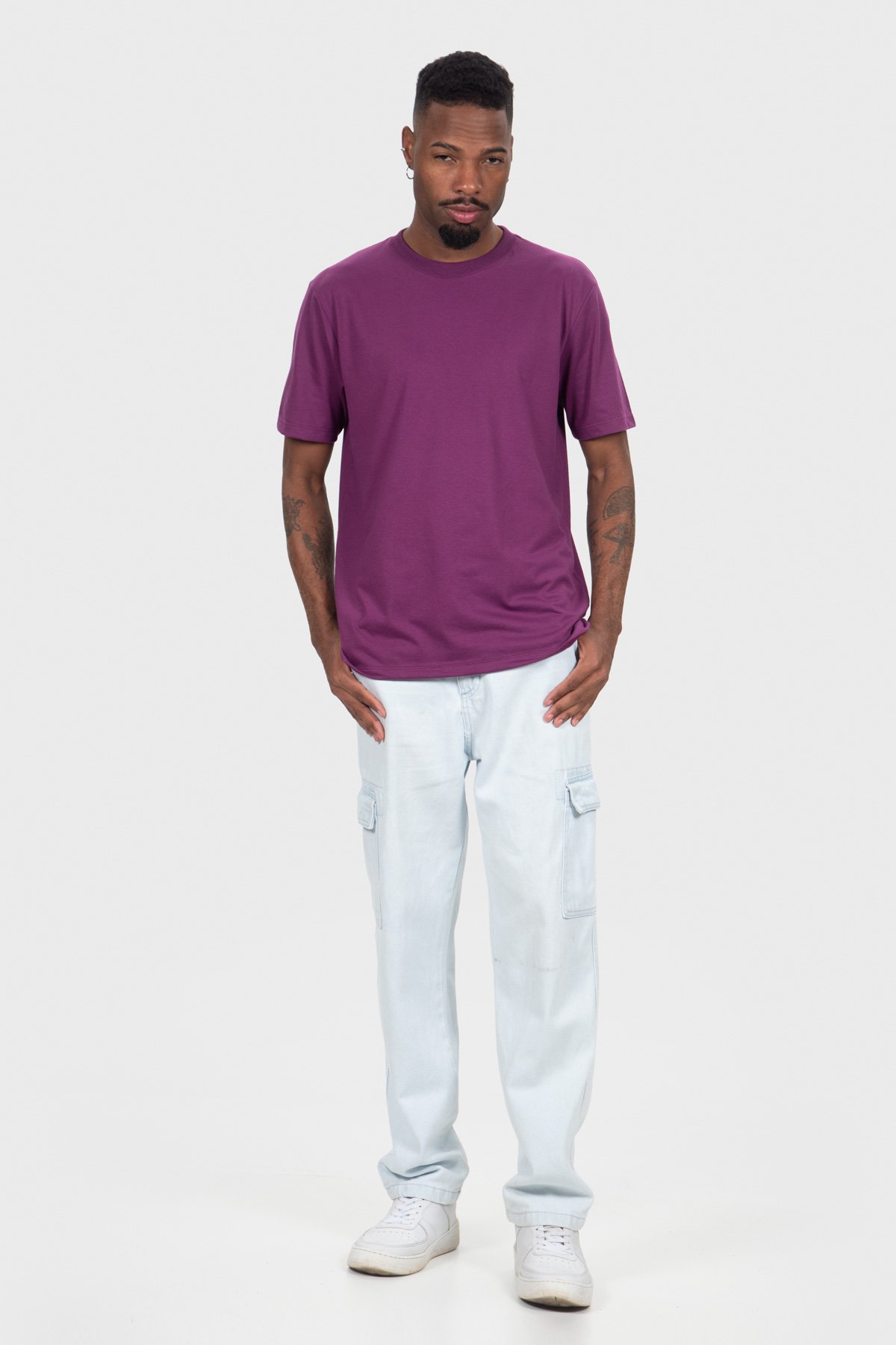 Camiseta Casual Essencial Básica - Roxa