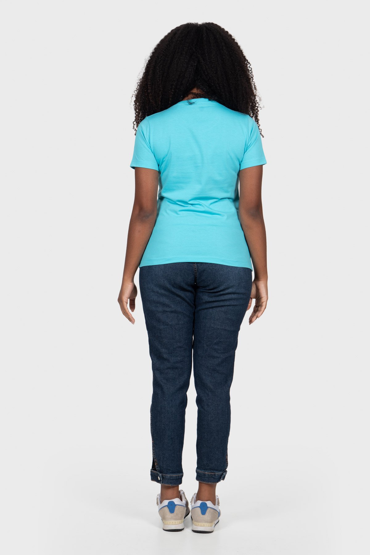 Camiseta Casual Essencial Básica Feminina - Azul Turquesa