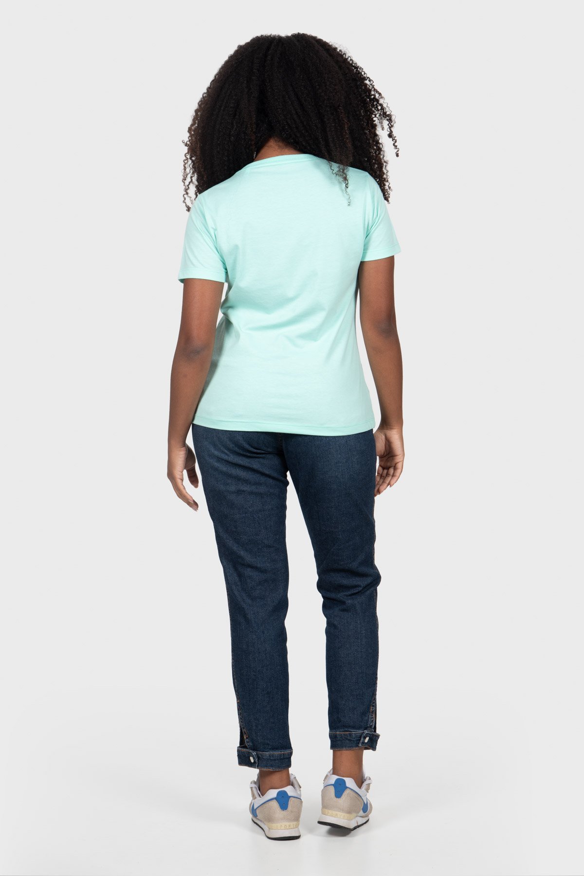 Camiseta Casual Essencial Básica Feminina - Verde Claro