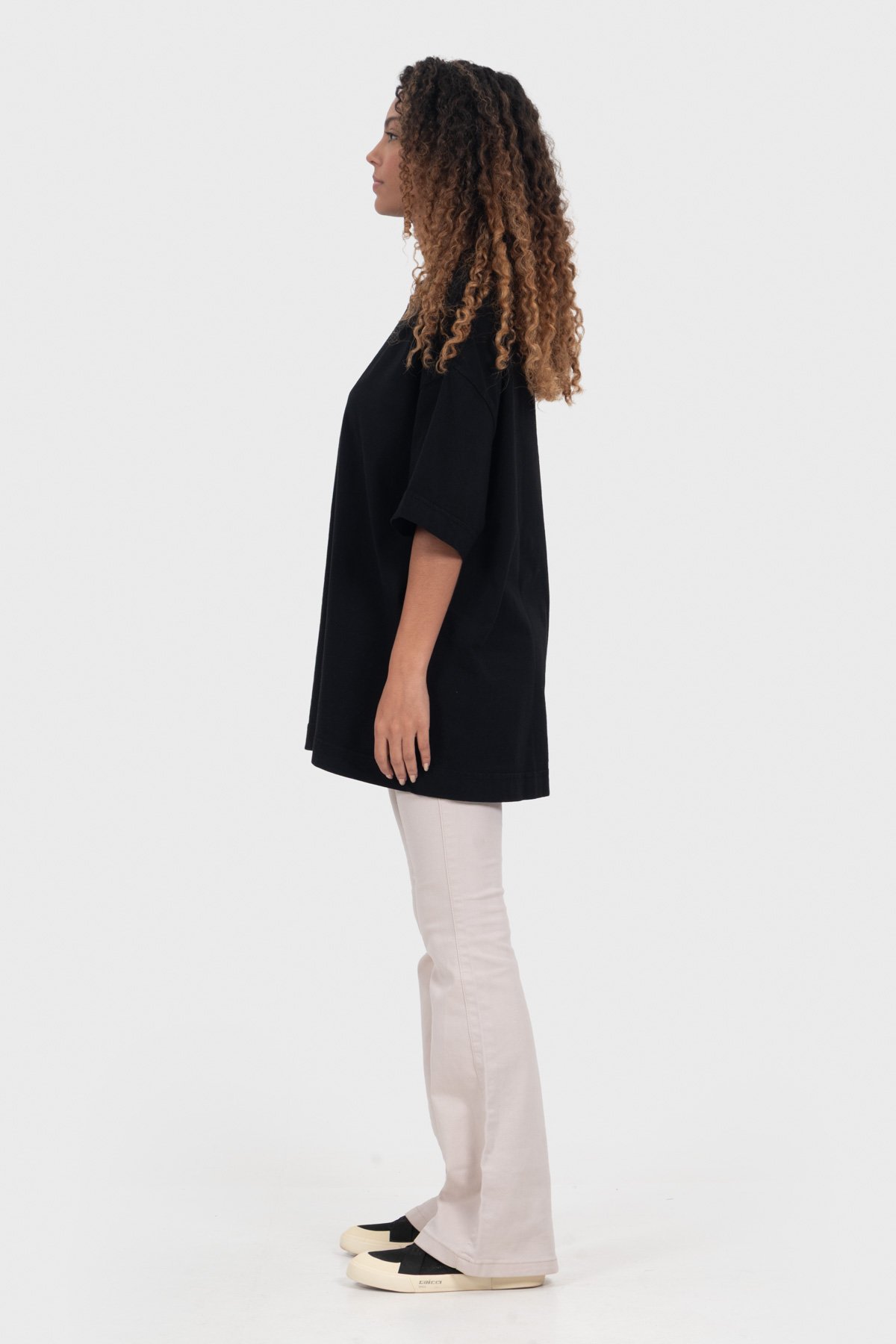 Camiseta Oversized Bulk Básica - Preta - Imagem 7