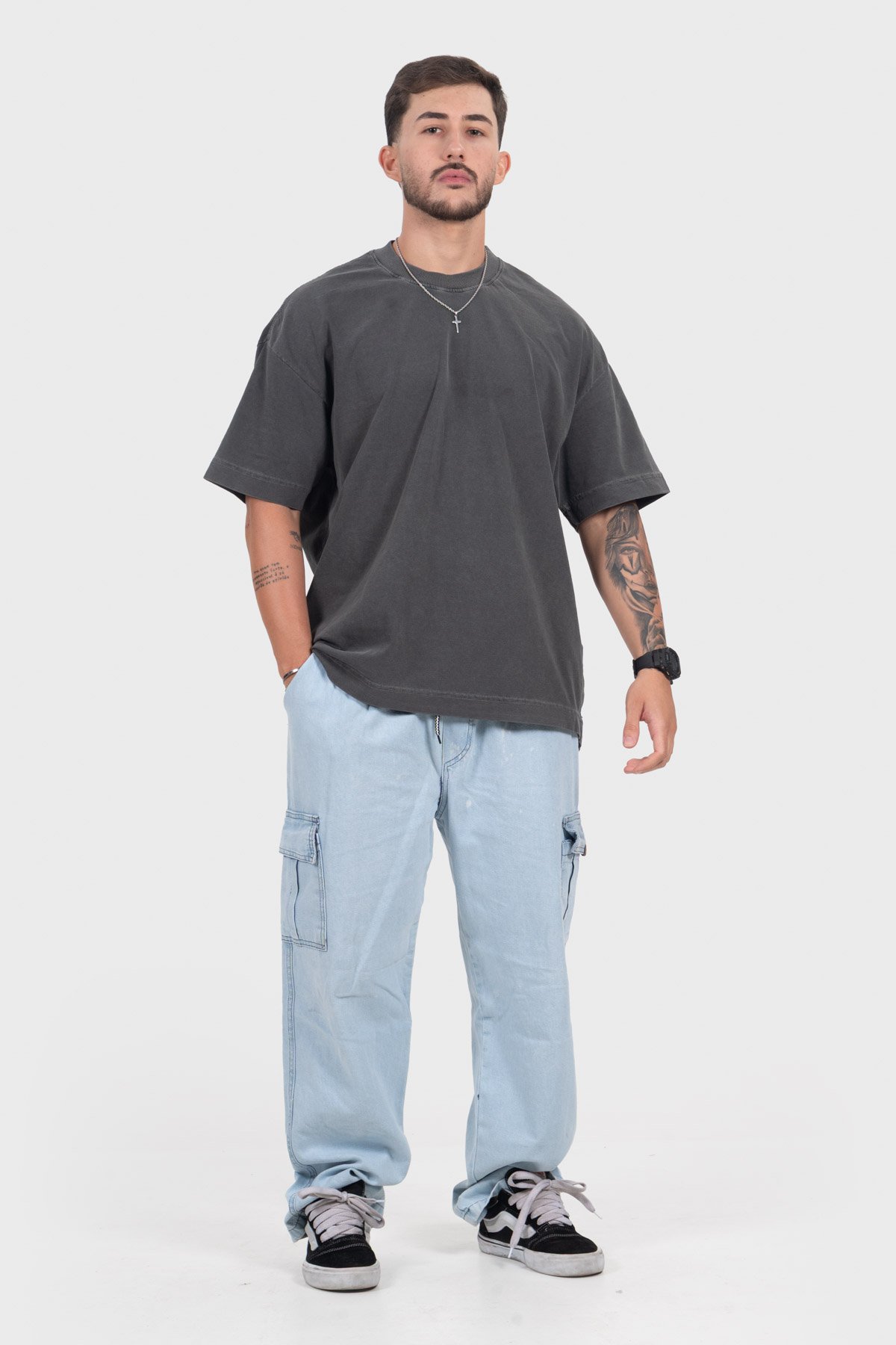Camiseta Oversized Bulk Básica - Chumbo - Imagem 4