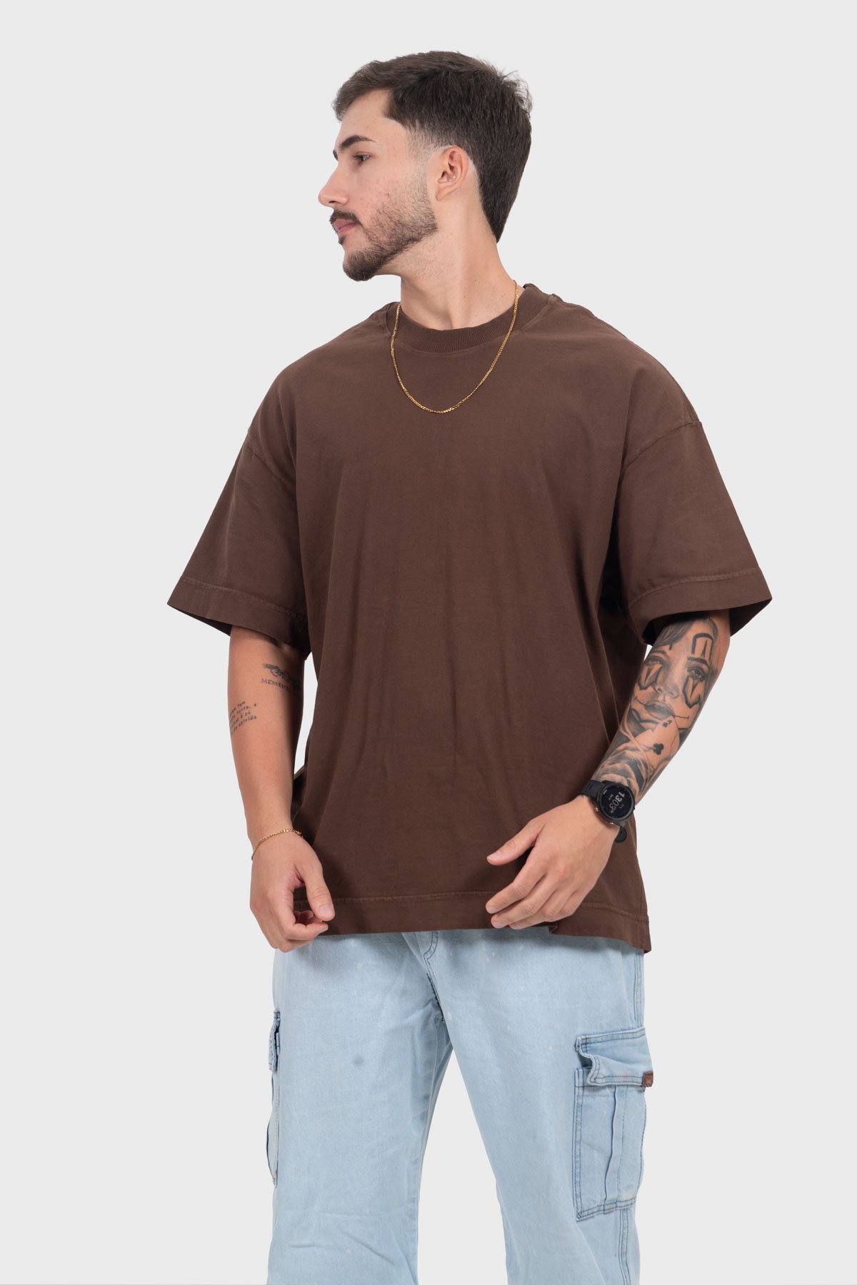 Camiseta Oversized Bulk Básica - Marrom - Imagem 4