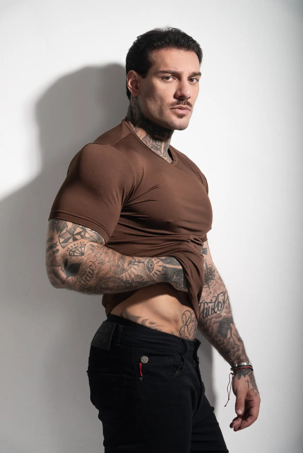 Camiseta Performance Uv Básica - Marrom - Imagem 2